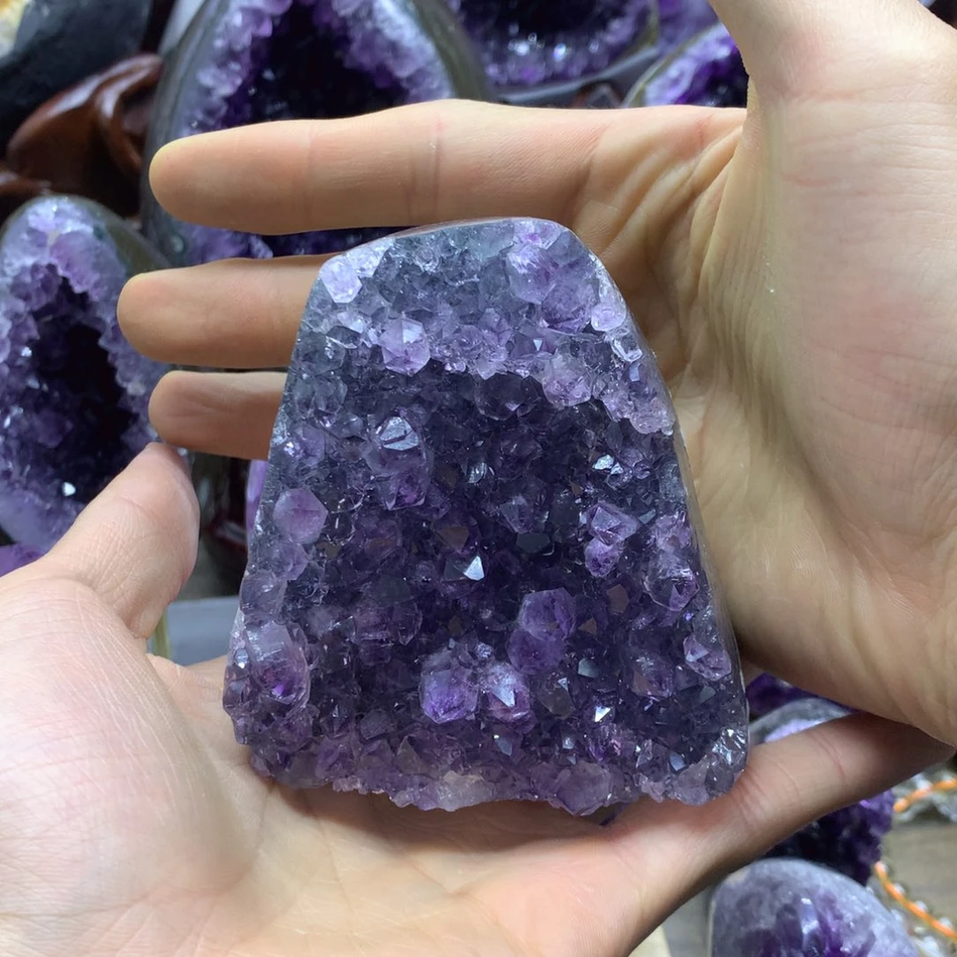 紫晶大型摆件（非配饰）未镶嵌