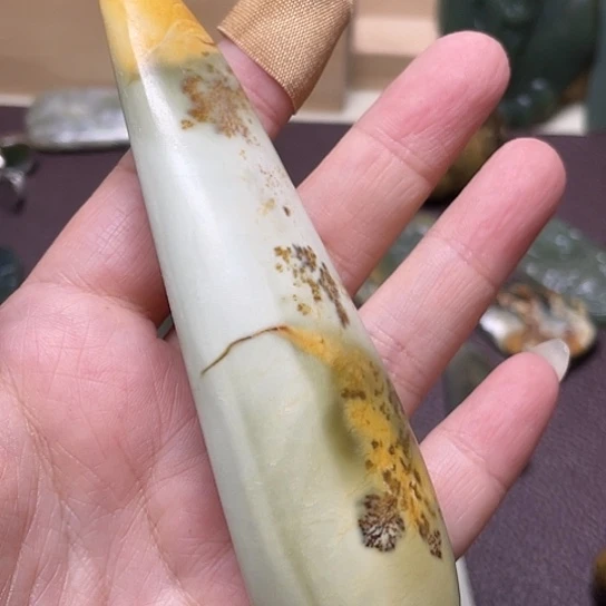 盼***望岫岩老玉（透闪石质玉）未镶嵌耳饰