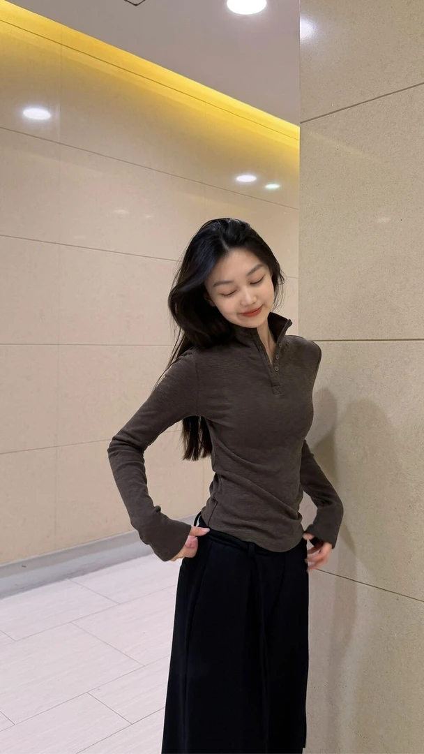 2025秋冬新款2韩系简约时尚气质百搭显瘦半扣高领长袖T恤阔腿裤