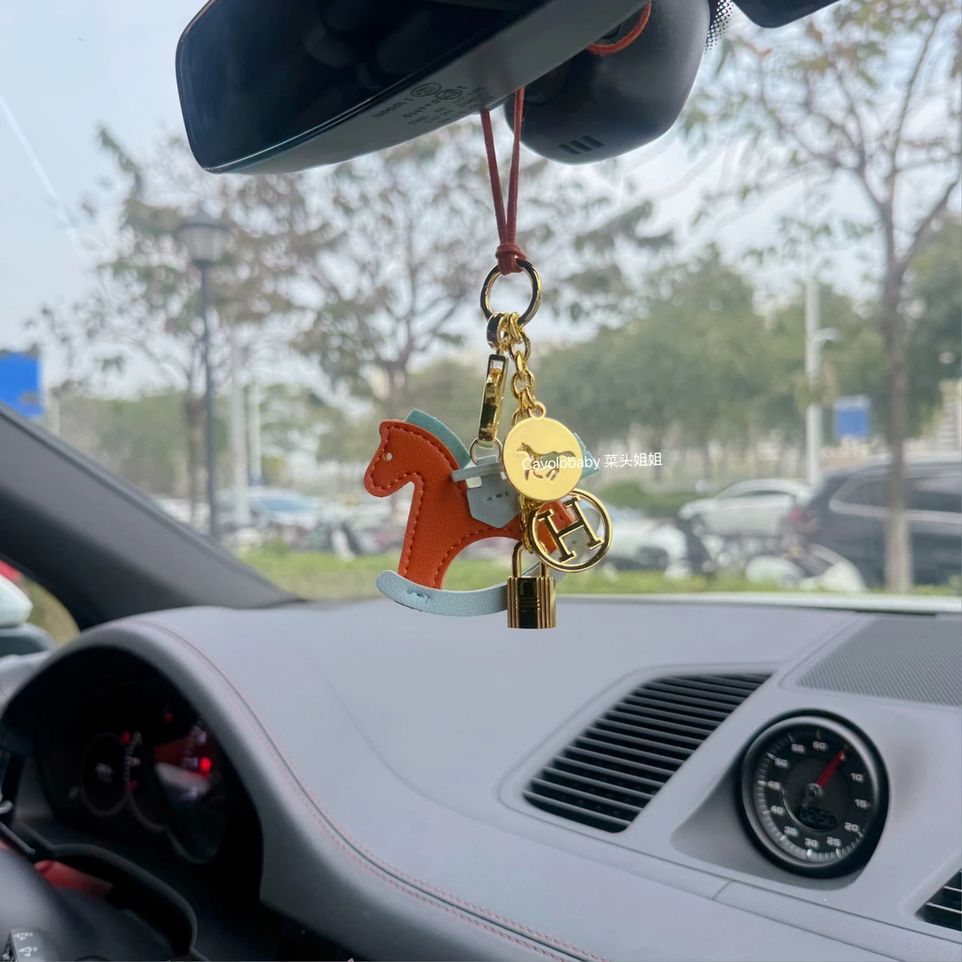 原创手工创意皮质小木马时尚车载挂件后视镜H家精致高级车挂吊饰