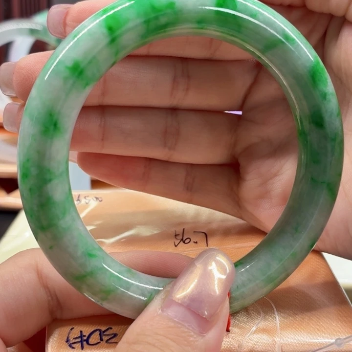 翡翠未镶嵌手镯56.7圈口