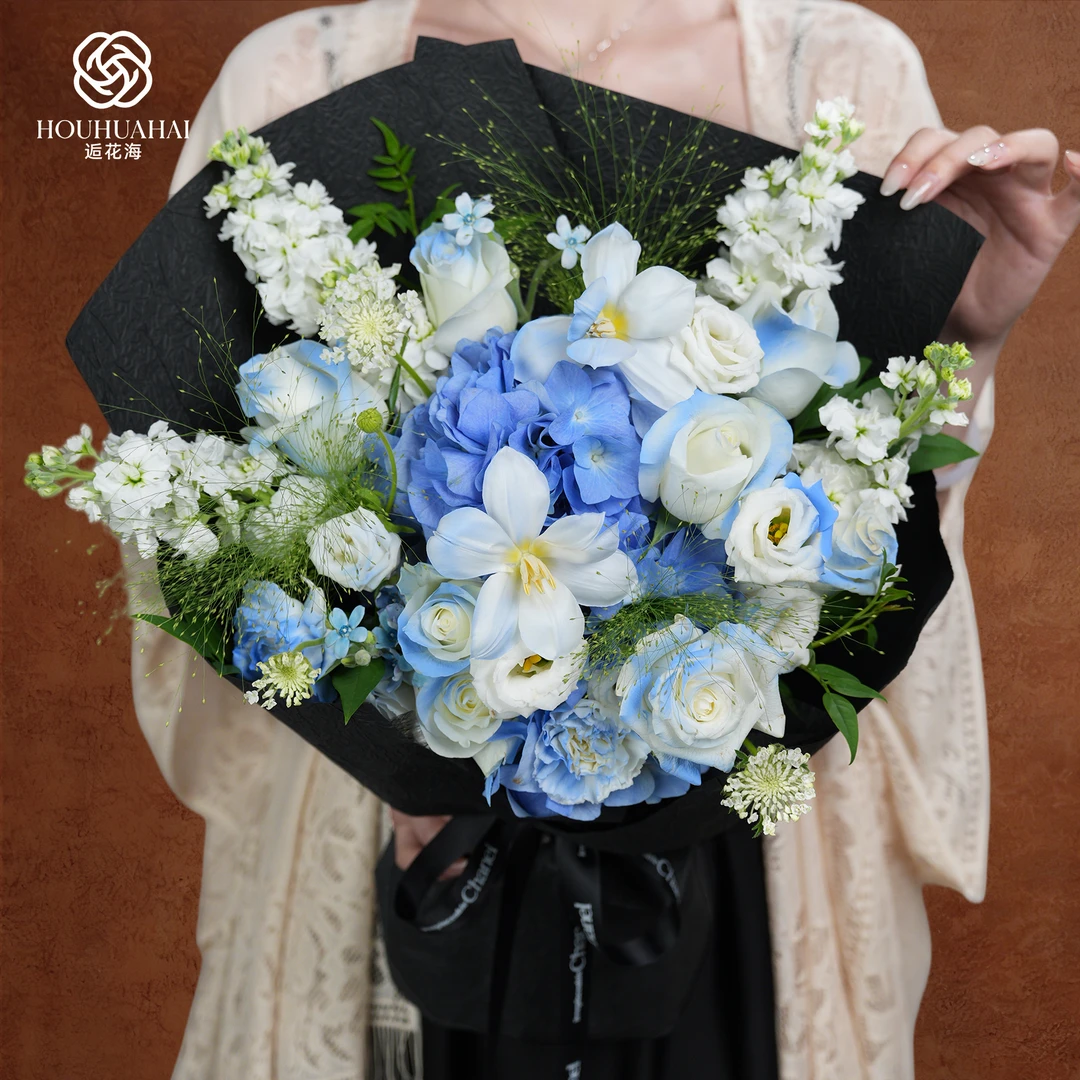 【星辰大海】逅花海2枝郁金香1枝蓝绣球9枝碎冰蓝白玫瑰白康乃馨混搭喷色花束送男士送长辈小时达3H
