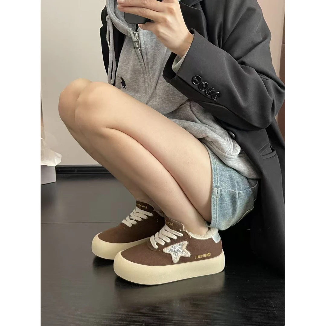 M86咖色加绒加厚保暖棉鞋女2025新款冬季厚底休闲百搭星星板鞋