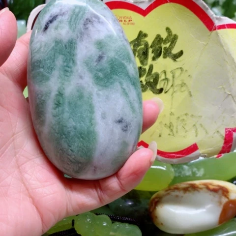 蛇纹石玉未镶嵌手把件