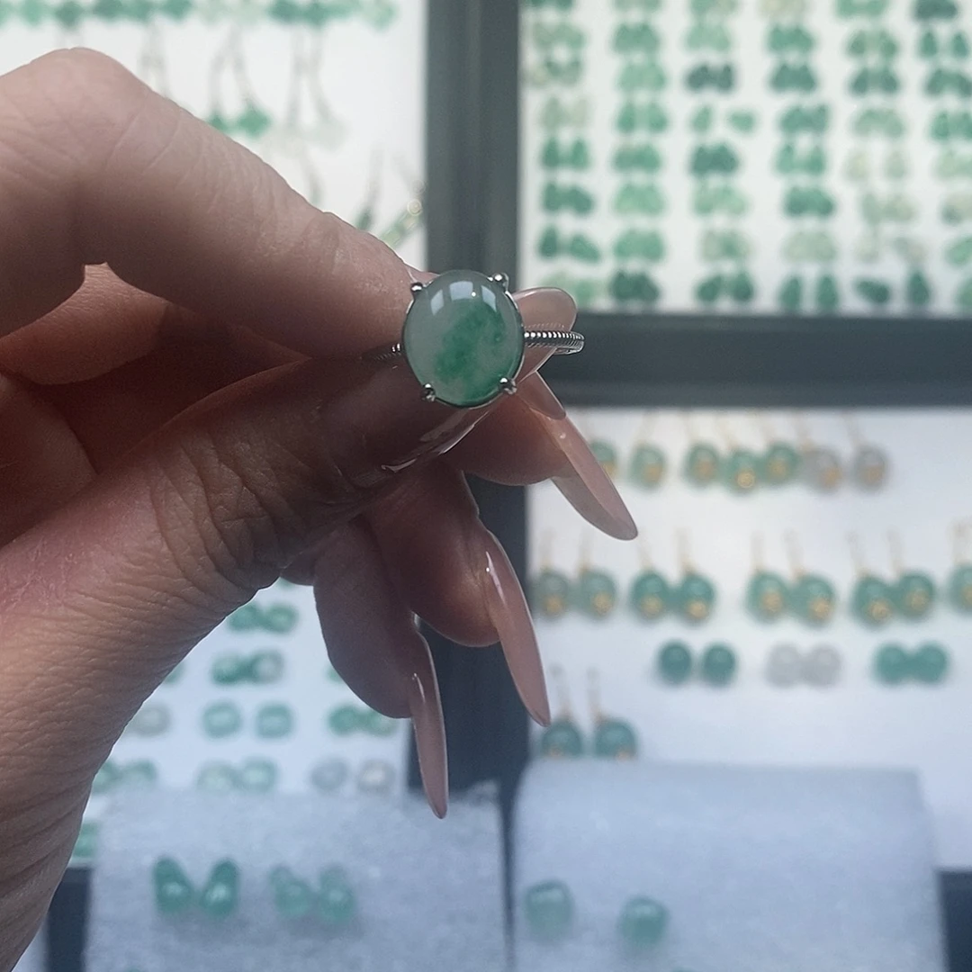 石英质玉（非洲翠）合金戒指