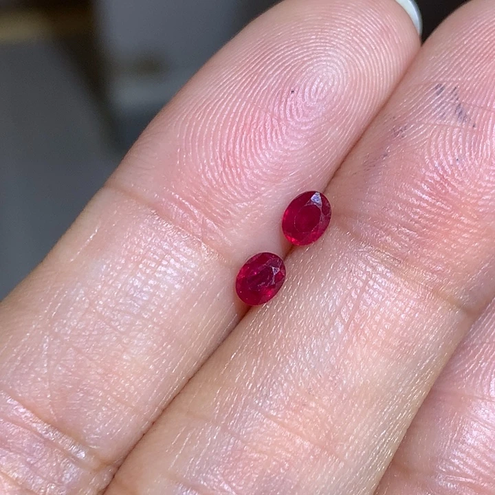 红宝石裸石0.32克拉