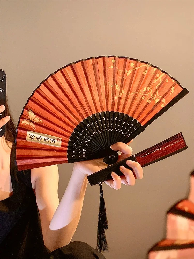 古风折扇流苏设计便携小巧汉服舞蹈扇子中国风女式折叠扇红色竹扇
