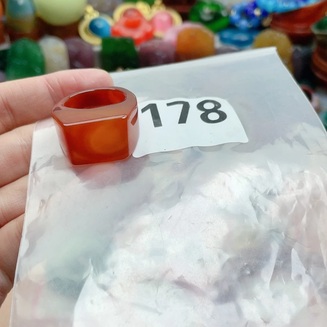 合金颈饰玛瑙/玉髓妙*