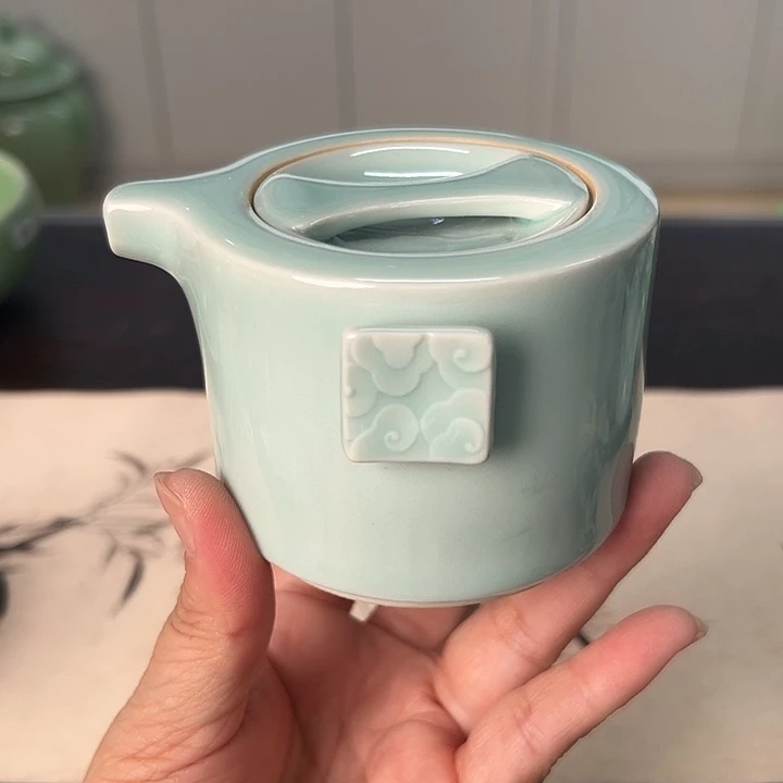 龙泉云间青瓷小米茶器