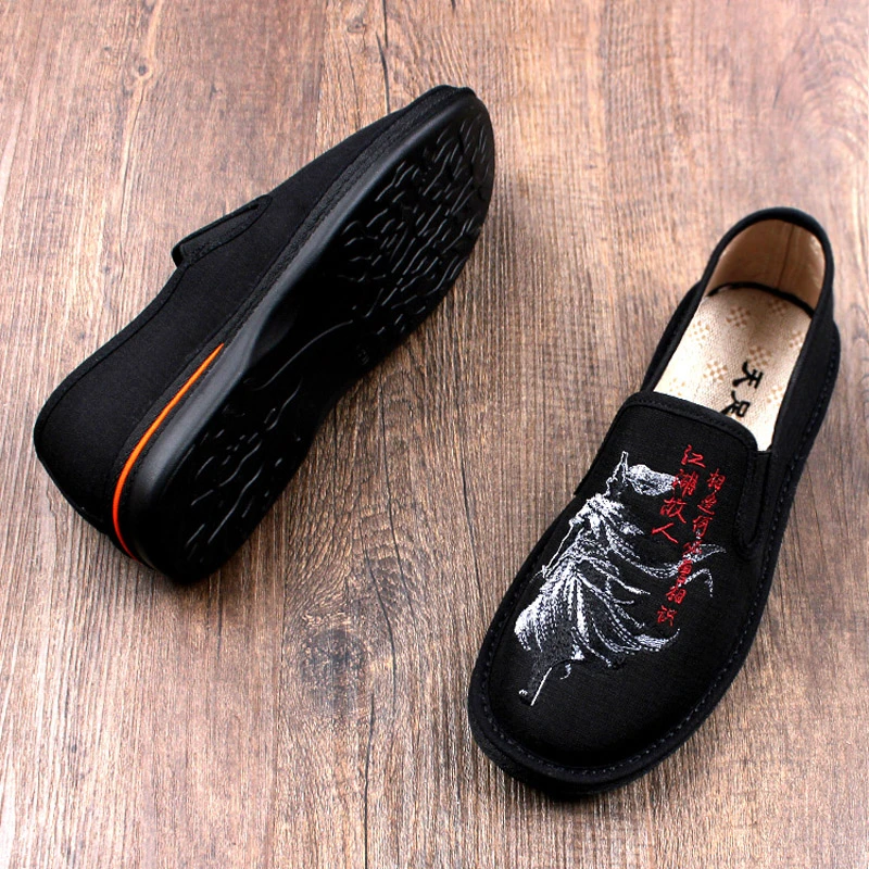 夏季新款老北京布鞋男软底不累脚透气一脚蹬高档刺绣轻便耐磨休闲