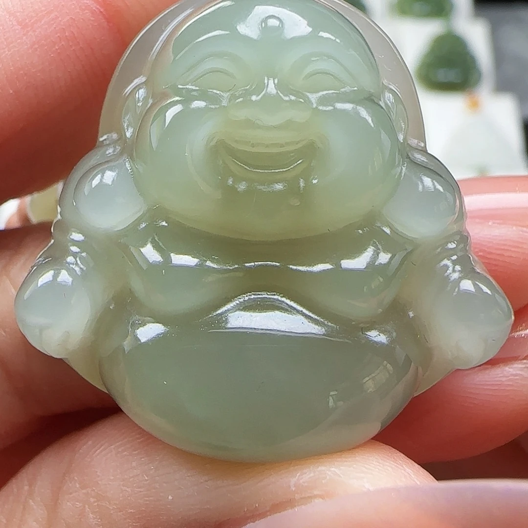 和田玉未镶嵌吊坠(赠链)