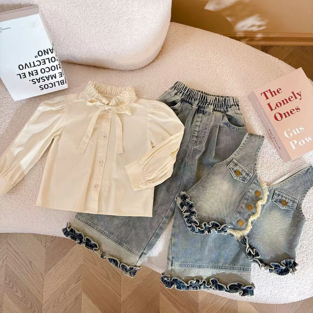 女童牛仔马甲衬衫牛仔裤三件套春秋2025新款花边领长袖百搭阔腿裤
