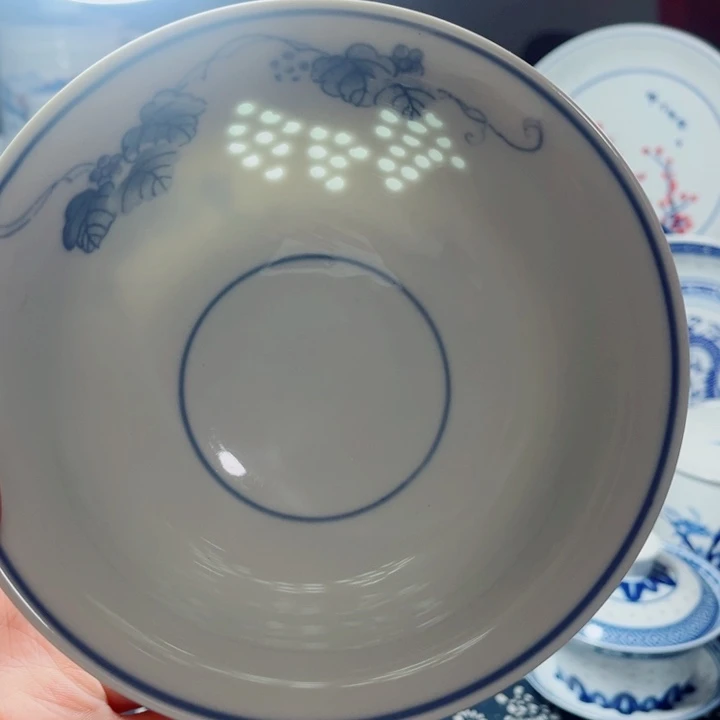 青花玲珑6寸面碗葡萄