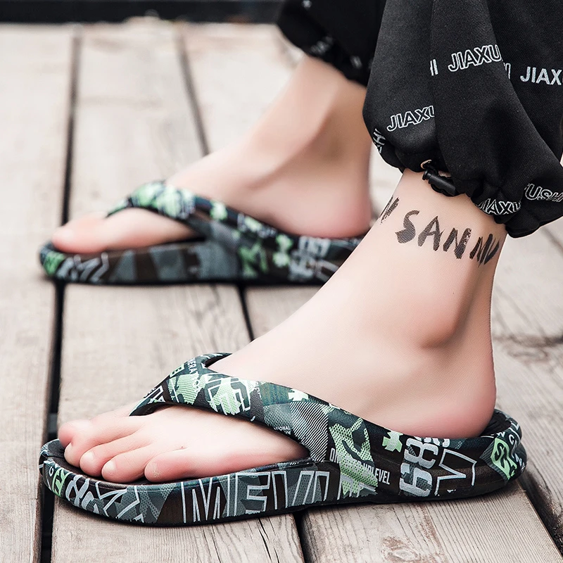 夏季情侣款拖鞋防滑耐磨柔软不累脚居家浴室洗澡户外彩绘人字拖