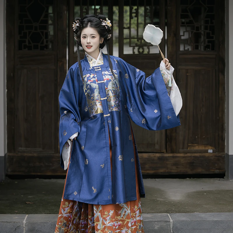 卿如故原创汉服明制方领半袖长补袄暗金面料仿妆花补子马面裙套装