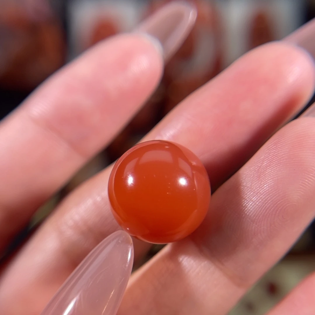J***n南红玛瑙未镶嵌圆珠15.3
