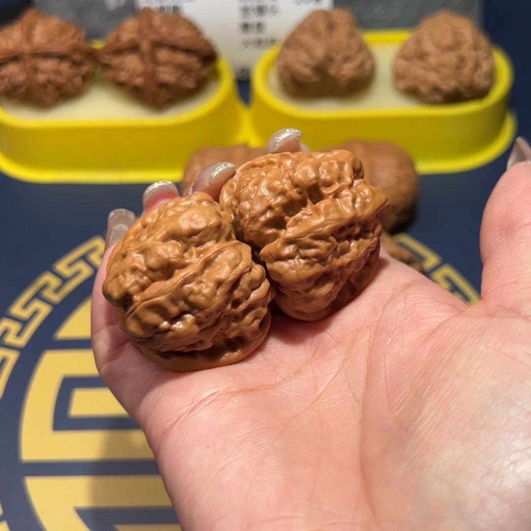 文玩核桃把件开背大肚蛙39