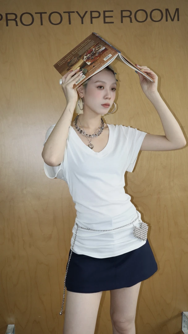 HELLOTANGO《纯欲选手》春夏辣妹纯欲修身显瘦v领T恤65055#