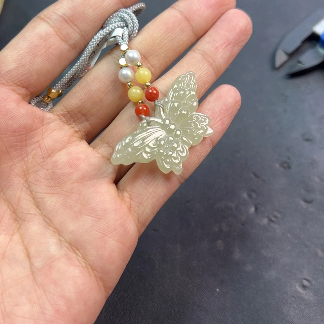 颈饰未镶嵌和田玉多样性钢板料手工蝴蝶