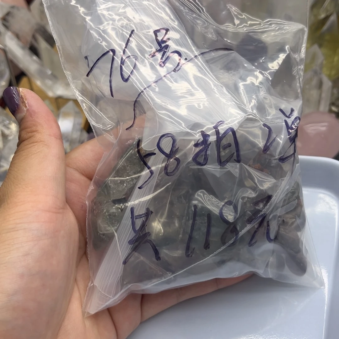 大***顺未镶嵌水晶珠宝半成品76