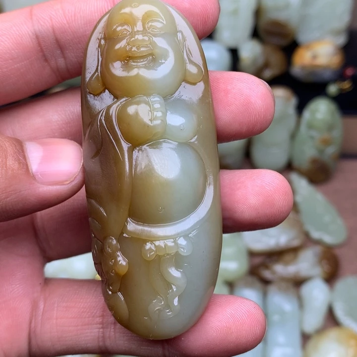 ℳ***.和田玉（糖玉）未镶嵌颈饰