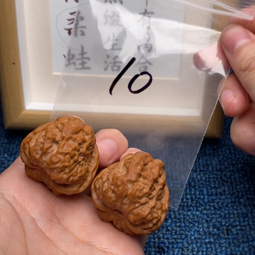 文玩核桃把件蛤蟆头36尺轻微扫尖，