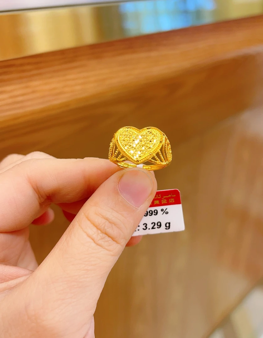 足金戒指3.29克（700/克）实心 活口