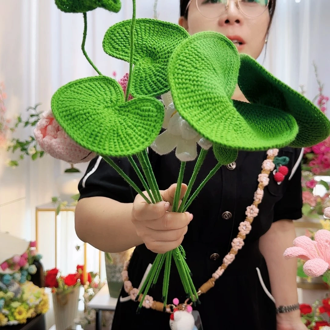 莱赛尔纤维棉手工钩织碗莲花