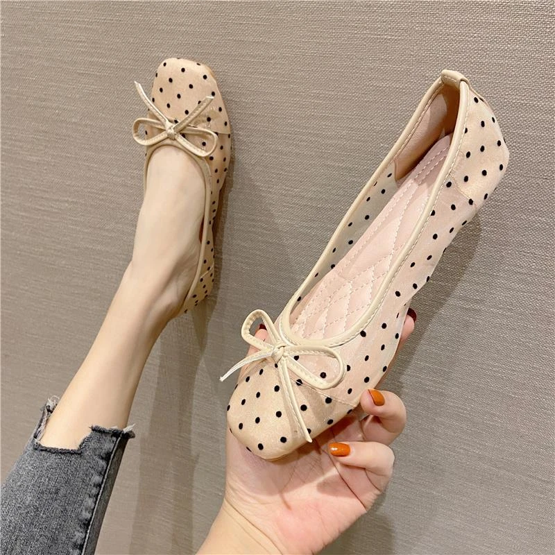 小香风单鞋女软底豆豆鞋夏季百搭波点镂空透气平底鞋网纱大码女鞋