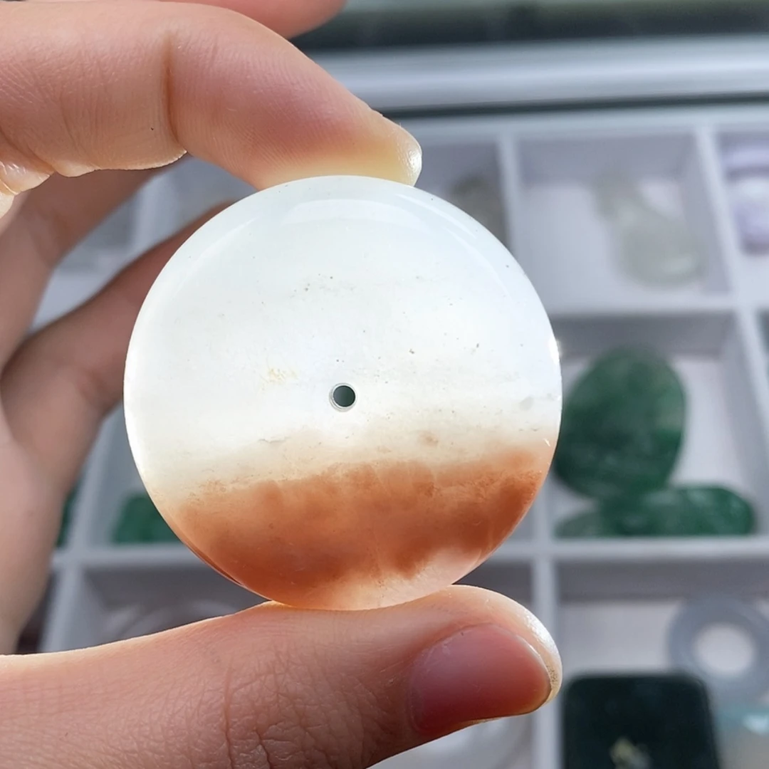 【闪购商品】颈饰未镶嵌石英质玉