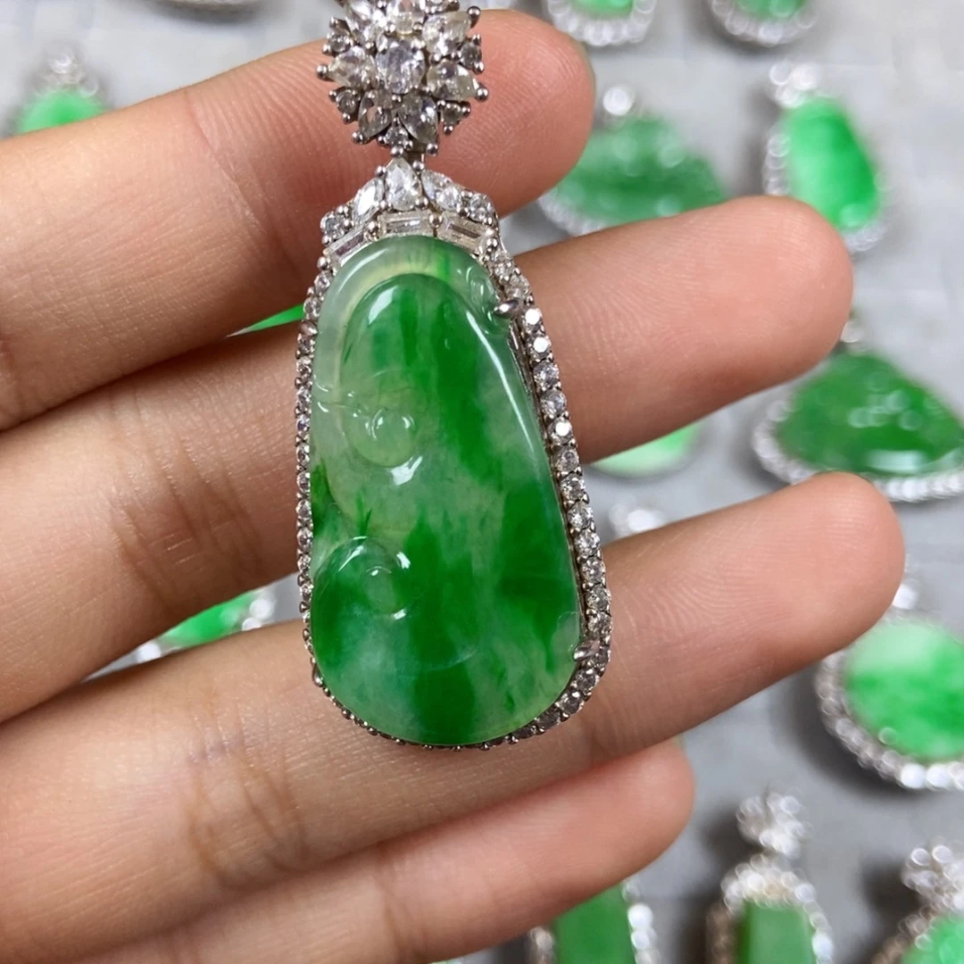 颈饰未镶嵌翡翠如意