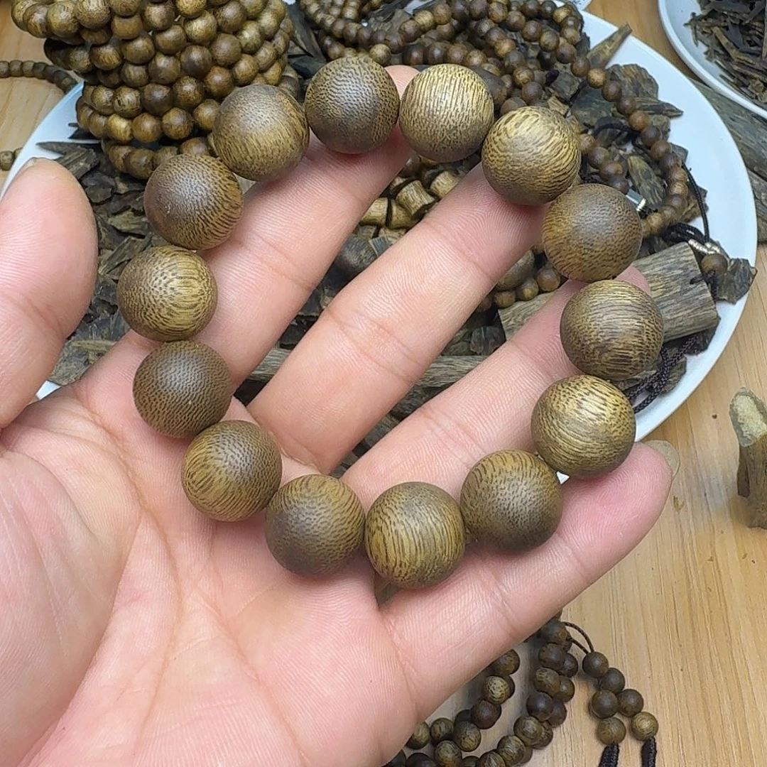 沉香碎屑沉香单圈圆珠1.6mm