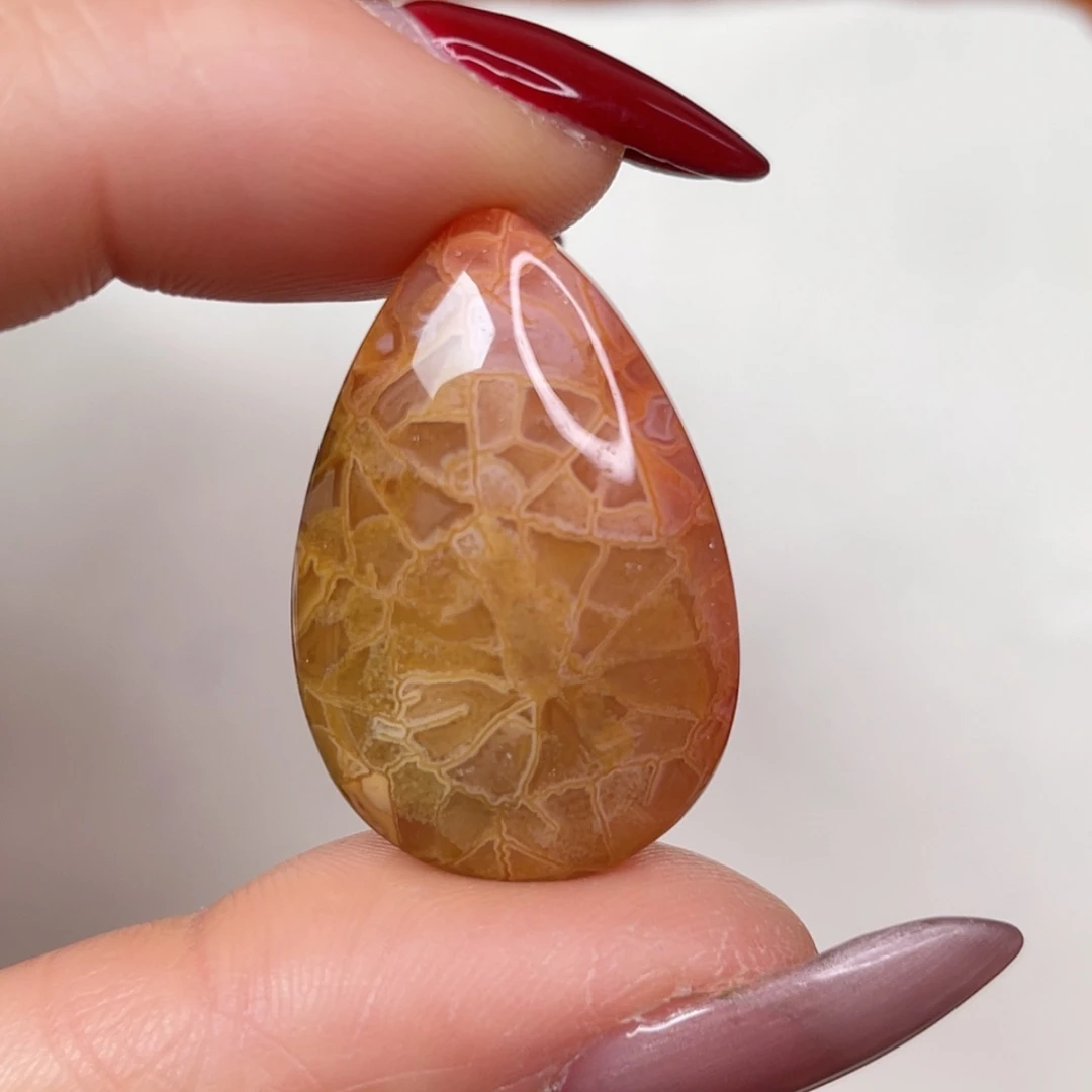 【闪购商品】未镶嵌吊坠(赠链)硅化玉