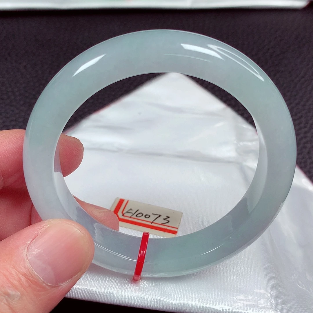 翡翠手镯未镶嵌天然翡翠手镯