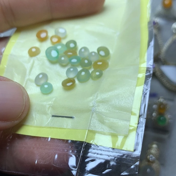 定制翡翠未镶嵌戒指