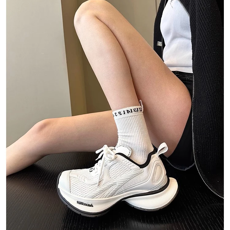 4cm软底轻量冬时尚厚底女款2025炸街老爹鞋女款轻奢鞋子