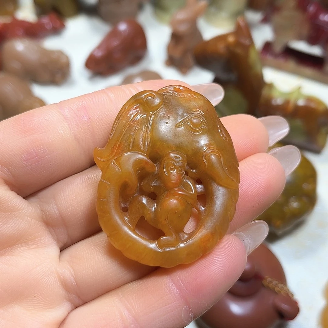 白玉菩提吊坠白玉菩提吊坠