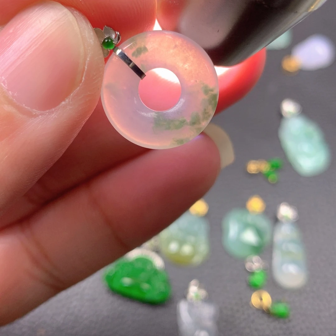 【闪购商品】翡翠18K金镶嵌颈饰翡翠