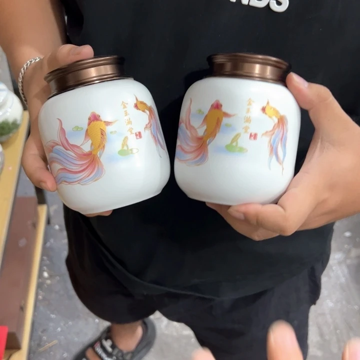 瑕疵福利品陶瓷茶叶罐介意勿拍