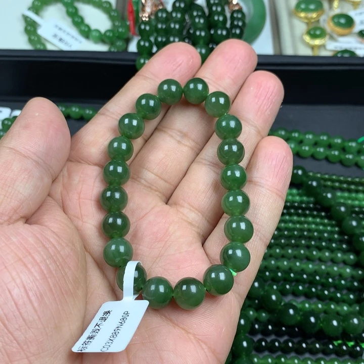 手串未镶嵌和田玉（碧玉）L***哥10mm