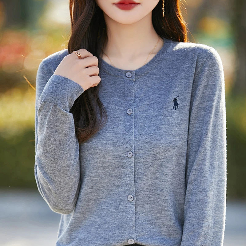 早春慵懒风针织衫爆款时尚百搭洋气外穿圆领气质减龄简约打底开衫