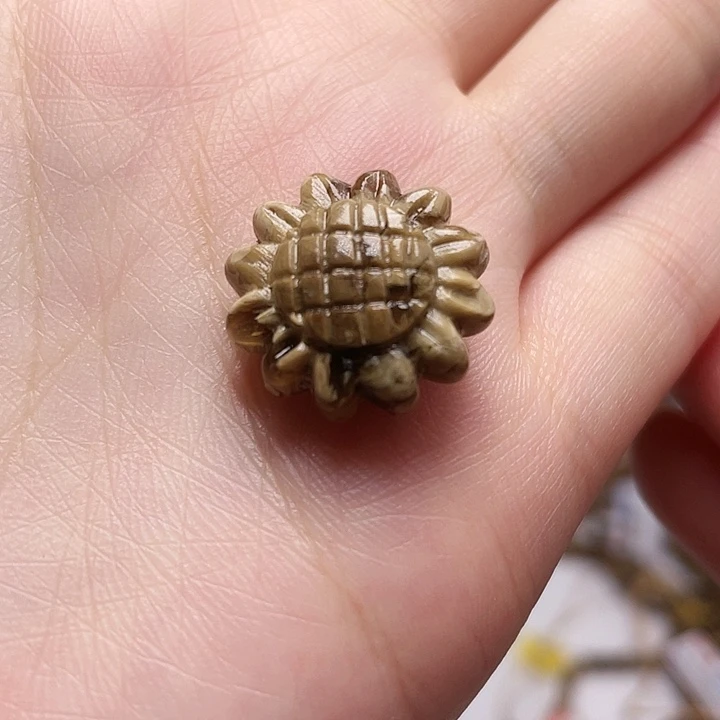 蜜蜡未镶嵌裸石花花