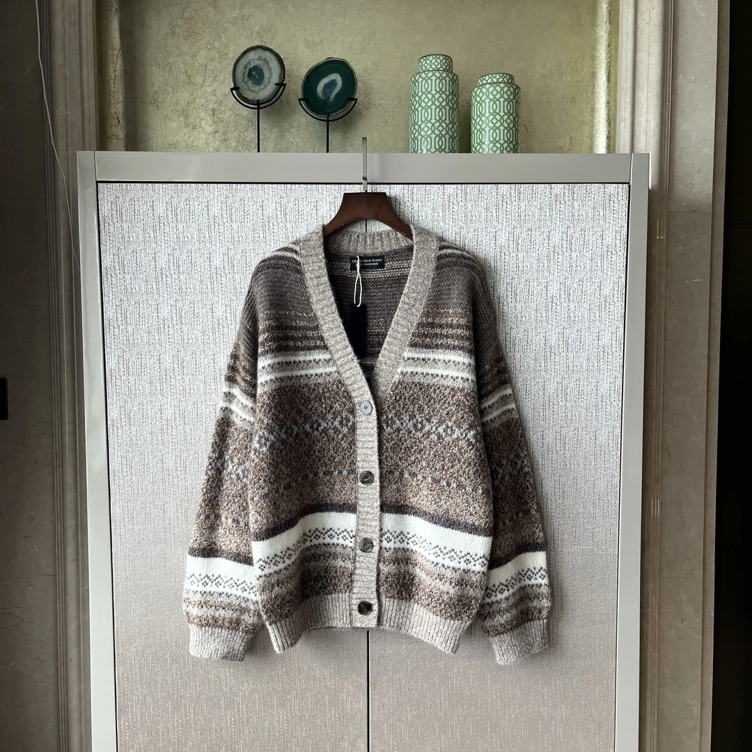 【费列罗】康赛妮联名费尔岛羊绒白厂丝开衫外套