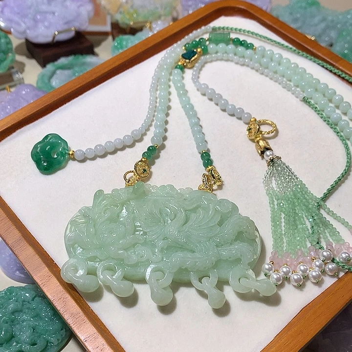 翡翠未镶嵌颈饰翡翠吊坠