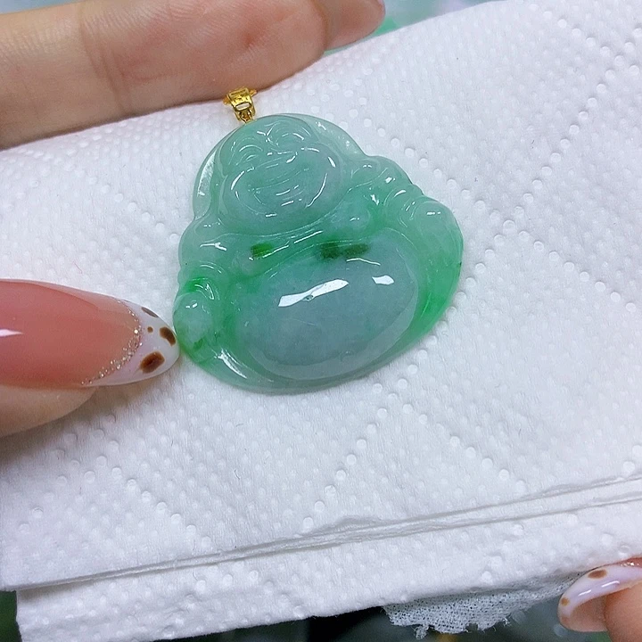 颈饰18K金镶嵌翡翠挂件