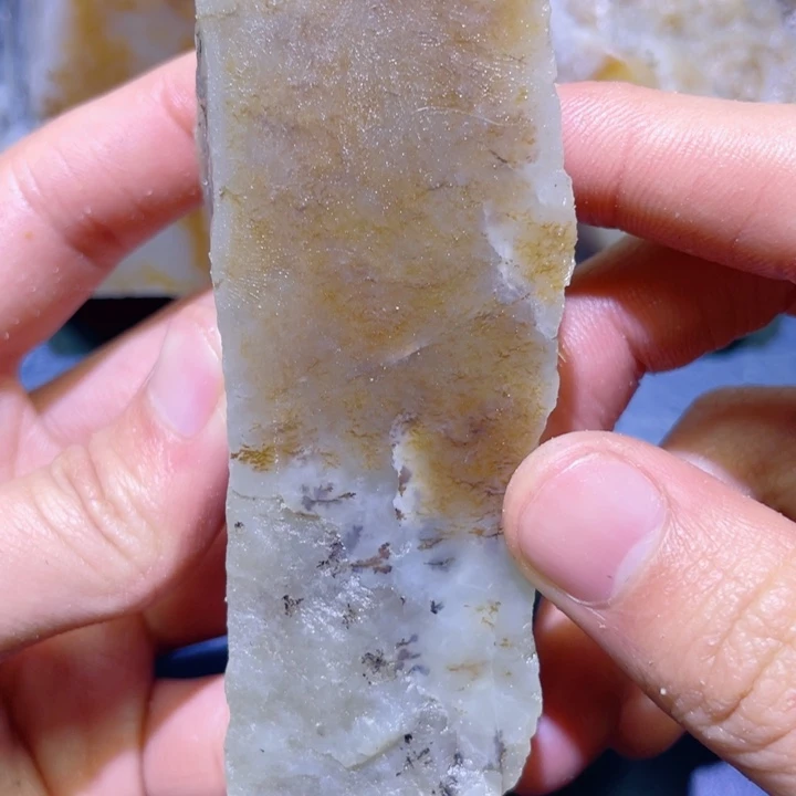 和田玉未镶嵌珠宝半成品