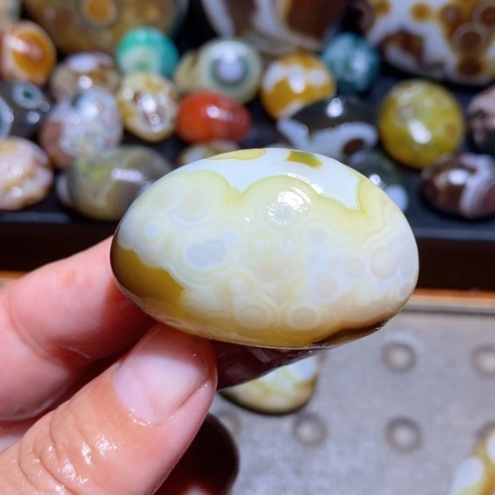 未镶嵌玛瑙/玉髓珠宝半成品137