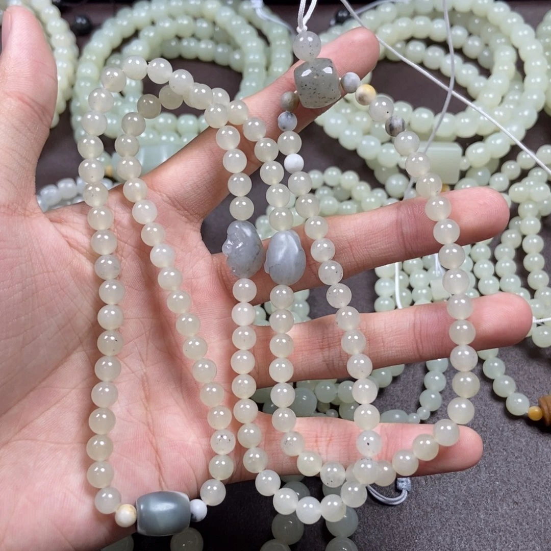 和田玉未镶嵌把件