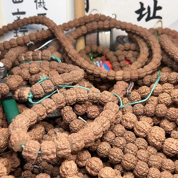 金刚菩提吊坠L****肆潜水艇