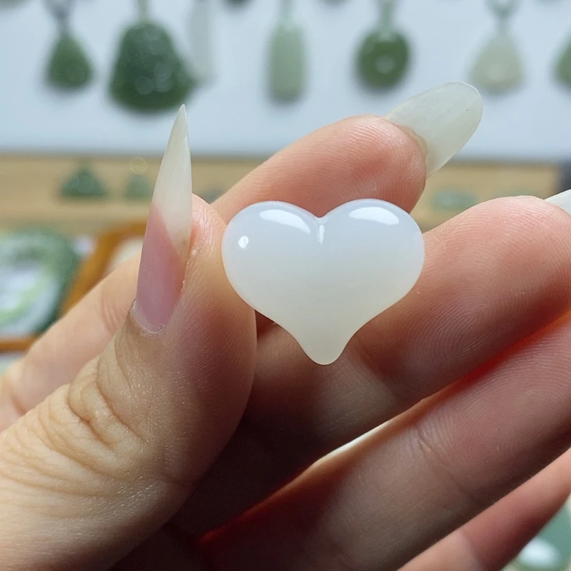 【闪购商品】颈饰未镶嵌和田玉